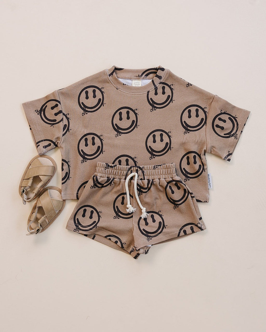 Shorts Set | Brown Smiley Face